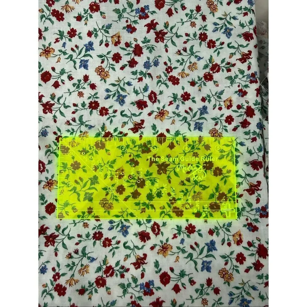 Vintage Fabric Scrap Lot 16x40” + Scraps Floral Ditsy